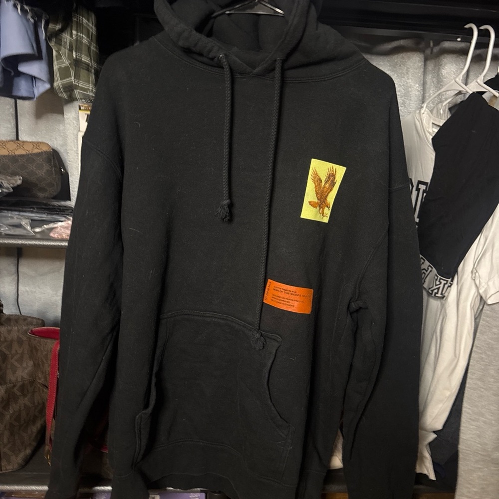 Justin Timberlake 2018 Tour hoodie.            Black Hoodie with Eagle Patch